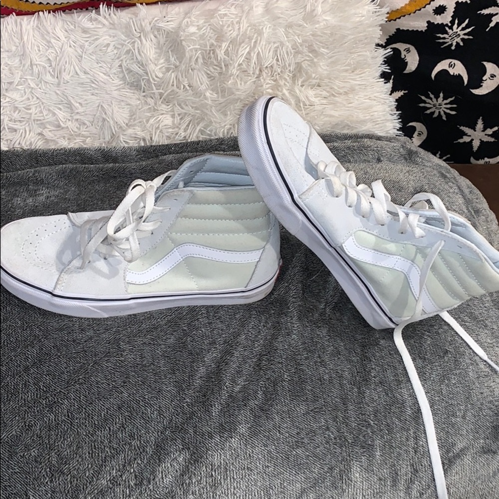 Size 8 woman’s mint green high top vans